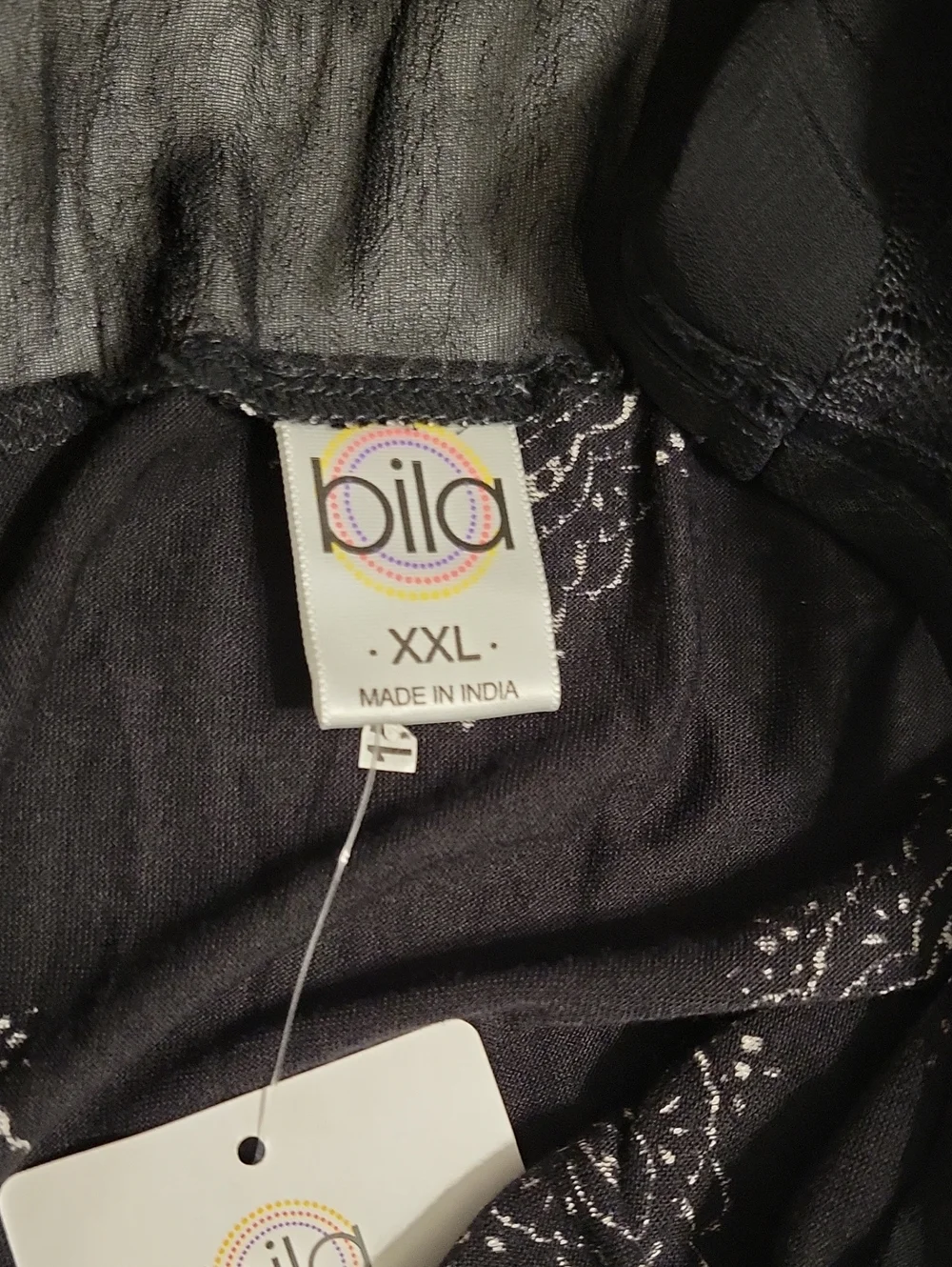 Bila Woman's Lace Top/sleeves & Rayon Blouse. XXL, BLK/CRM, NWT.